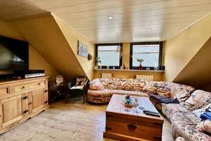 Charmantes Reihenmittelhaus mit Kamin und Garten – Die vollständige Adresse der Immobilie erhältst du vom Anbieter., 58762 Altena – Vorschaubild 2