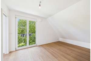 Lichtdurchflutetes Penthouse-Feeling mit Südterrasse - moderne 3-Zimmer-Wohnung mit Blick ins Grüne – Die vollständige Adresse der Immobilie erhältst du vom Anbieter., 81249 Lochhausen, München – Vorschaubild 24