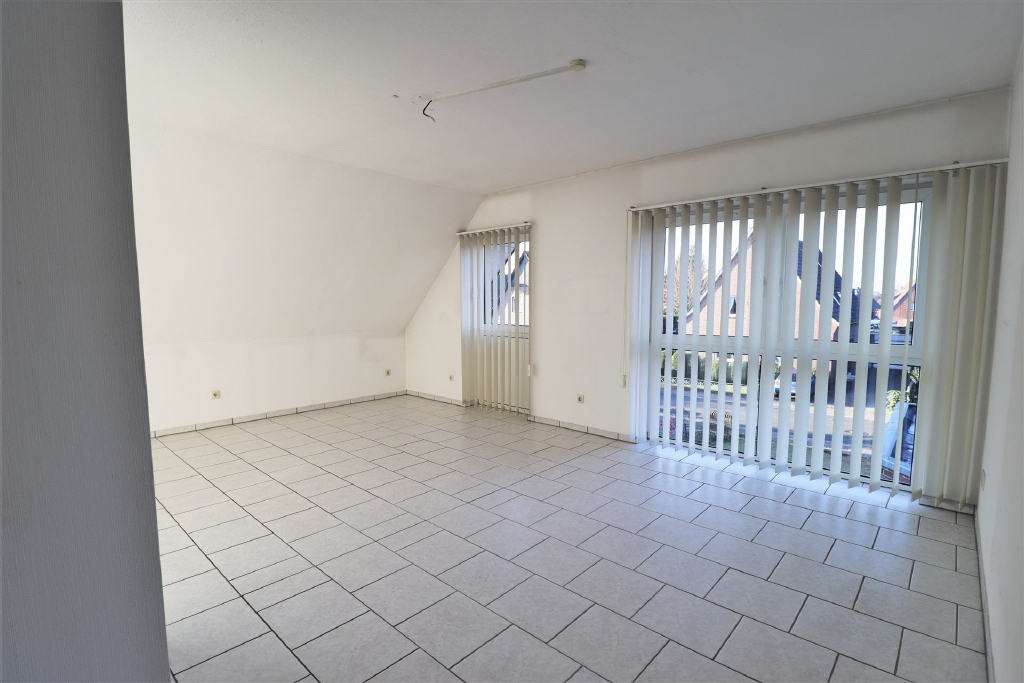 Immobilie in Rhede - Lichtdurchflutete Eigentumswohnung mit Ausbaupotenzial im Spitzboden in Rhede - Nord - Bild 3