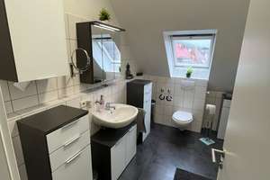Attraktive 2,5 Zimmerwohnung mit Dachterrasse und Klimaanlage – Aprikosenstr. 25B, 70329 Obertürkheim (Ortsteil), Stuttgart – Vorschaubild 12