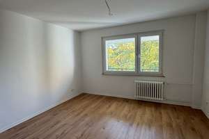 Schöne, helle Wohnung im Grünen! – Hölderlinstraße 7, 47226 Rheinhausen-Mitte, Duisburg – Vorschaubild 3