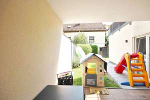 "Ein Ort der Ruhe, Eleganz und Lebensqualität"
Exklusives Wohnen mit privatem Gartenensemble und üb – Die vollständige Adresse der Immobilie erhältst du vom Anbieter., 94032 Passau, Passau – Vorschaubild 12