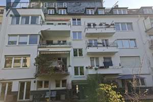 Köln-Lindenthal: Zentral. 2 Zimmer. Balkon. – Haselbergstr. 15, 50931 Lindenthal (Ortsteil), Köln – Vorschaubild 3