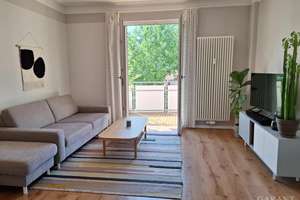 Stilvolle, komplett sanierte Altbauwohnung mit großem Südbalkon und Solarthermieanlage in Feuerbach