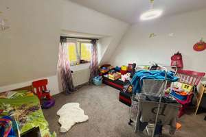 ***Gut gelegen, groß gedacht: 3-Zimmer-Dachgeschosswohnung zum Verwirklichen – Die vollständige Adresse der Immobilie erhältst du vom Anbieter., 42289 Heckinghausen, Wuppertal – Vorschaubild 7