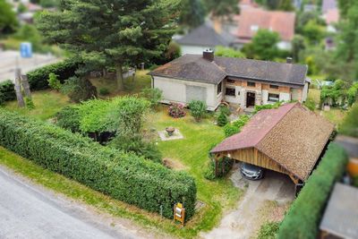 Ein Zuhause zum Verwirklichen: Charmantes Haus mit Keller für kreative Familien in ruhiger Lage