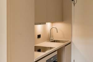Sixty2 | Modernes Studio mit Balkon in Berlin-Mitte – 10179 Mitte (Ortsteil), Berlin – Vorschaubild 9