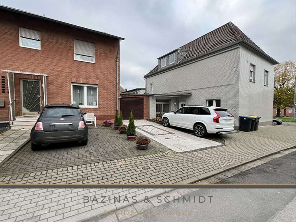Mehrfamilienhaus und DHH in Grevenbroich zu verkaufen.