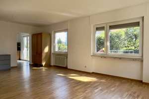 3 Familienhaus mit großem Grundstück (Baureserve) und 2 freien Wohnungen – Freiburg im Breisgau – Vorschaubild 6