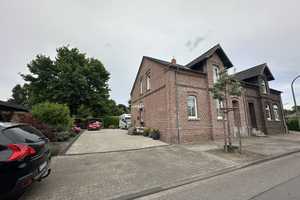 Doppelhaushälfte mit großem Grundstück in Bottrop – ruhig, gepflegt & familienfreundlich – Bottrop – Vorschaubild 1
