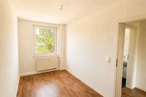 Helle 3-Raum-Wohnung mit großem Sonnenbalkon und neuem Badezimmer – Lortzingstr 23, 9119 Kapellenberg, Chemnitz – Vorschaubild 8