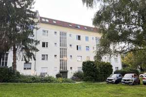 Bezugsfreie 2-Zimmer-Wohnung am Teltowkanal - ruhig gelegen und gut angebunden
