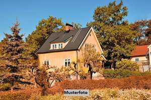 Einfamilienhaus nebst Carport