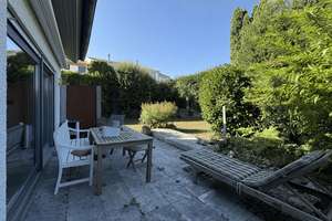 Attraktives sehr gepflegtes Reiheneckhaus mit einigen Wohnebenen, für Gartenliebhaber und Familien – 89233 Neu-Ulm – Vorschaubild 2