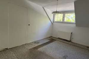 Bezugsfrei! Charmante Doppelhaushälfte mit großzügigem Sonnengarten in Top-Wohnlage – Die vollständige Adresse der Immobilie erhältst du vom Anbieter., 53175 Hochkreuz, Bonn – Vorschaubild 15