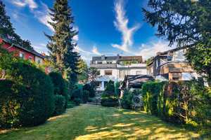 Toller Altbau in bester Rheinlage in Beuel-Süd! 185qm, Dachterrasse, 745qm Areal, 2 Garagen, Keller! – Bonn – Vorschaubild 1