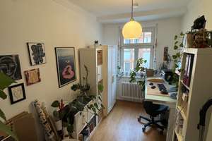 Stuttgart-Süd: Helle 3-Zimmer-Wohnung mit Balkon – Burgstallstraße 8, 70199 Heslach, Stuttgart – Vorschaubild 3