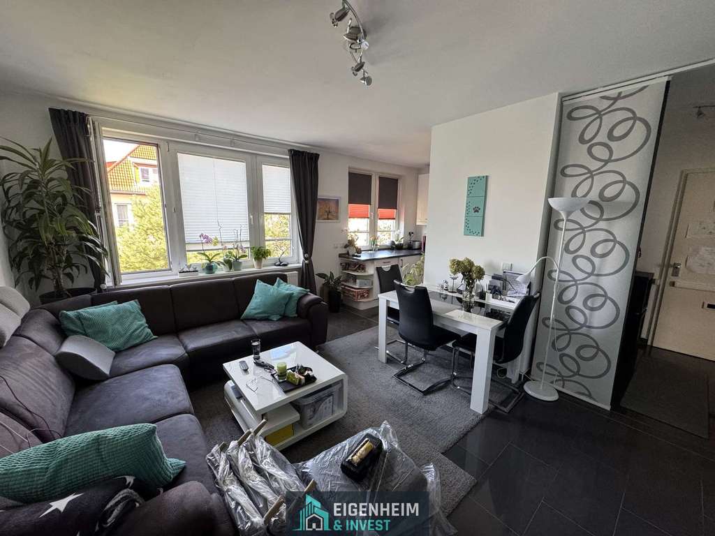 Immobilie in Berlin - Charmante 2-Zimmer-Wohnung nahe Tegeler See – modernisiert und mit französischem Balkon - Bild 2