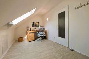 🏡 Voll möbliertes All-in-Apartment nahe Siemens Campus Erlangen | 💻Separater Abstell-/Arbeitsraum  – 91058 Bierlach, Erlangen – Vorschaubild 13