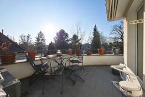 Sonnendurchflutete DG-Maisonette-WE, FBH, Bj. 1996, 4-Zi, Gäste-WC u. Terrasse dicht Tegeler-Fließ