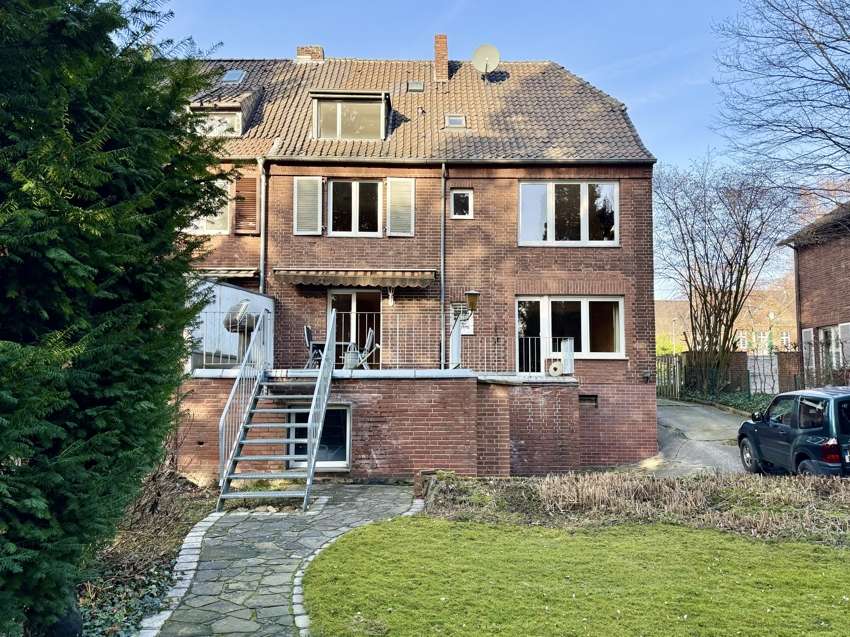 Wohen im Tiergartenviertel! Charmantes Backsteinhaus mit viel Entwicklungspotenzial, Krefeld – Bild 2