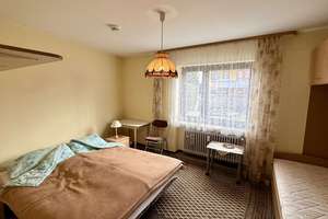 Gepflegte 3-Zimmer-Wohnung, Loggia, Tiefgaragenstellplatz in Augsburg-Lechhausen – Die vollständige Adresse der Immobilie erhältst du vom Anbieter., 86167 Lechhausen-West, Augsburg – Vorschaubild 6