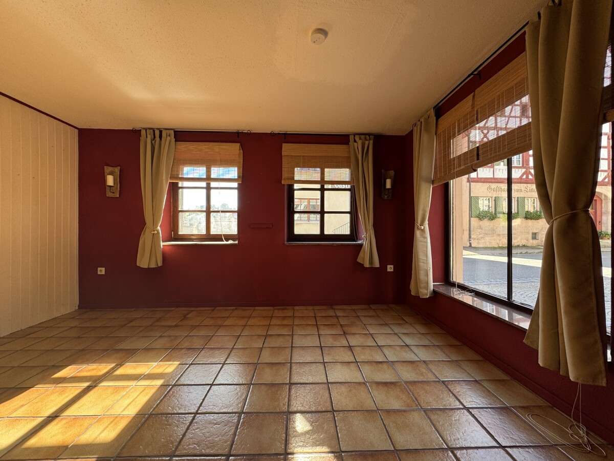 Immobilie in Heideck - Denkmalgeschützte Besonderheit: Eigennutzung, Mietertrag und Ausbaupotenzial unter einem Dach - Bild 4