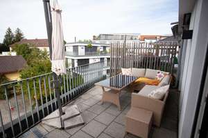 provisionsfrei, Luxuriöse 2- Zimmer Wohnung in Top City Lage – Die vollständige Adresse der Immobilie erhältst du vom Anbieter., 83022 Innenstadt, Rosenheim – Vorschaubild 3