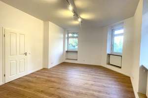 Kernsanierte 1-Zimmer-Wohnung mit neuer Einbauküche in der Weststadt