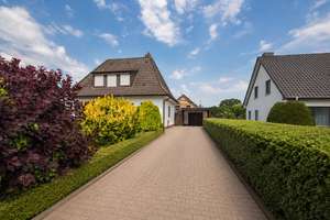 Ruhig und familienfreundlich gelegen mit großem Garten, Carport und Garage – Die vollständige Adresse der Immobilie erhältst du vom Anbieter., 24803 Erfde – Vorschaubild 4