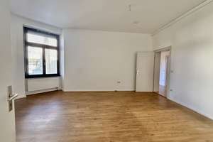Großzügige Altbauwohnung in Innenstadtlage direkt am Marktplatz – Die vollständige Adresse der Immobilie erhältst du vom Anbieter., 76133 Innenstadt-Ost, Karlsruhe – Vorschaubild 10