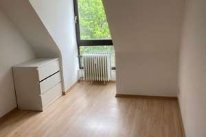 Ca. 80 m²-DG-Atelierwohng. auf 2 Ebenen mit 3,5 Zimmern, DKB und Stellpl. ab 1.8. z. verm. – Die vollständige Adresse der Immobilie erhältst du vom Anbieter., 40591 Wersten, Düsseldorf – Vorschaubild 5