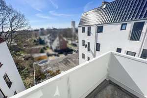 moderne 3-Zimmer-Wohnung mit Balkon im charmanten Altbau – Rickmersstraße 35, 27568 Lehe, Bremerhaven – Vorschaubild 4