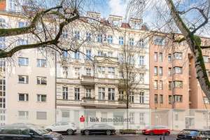 Helle Zwei-Zimmer-Dachgeschosswohnung am Klausernerplatz – Die vollständige Adresse der Immobilie erhältst du vom Anbieter., 14059 Charlottenburg, Berlin – Vorschaubild 1