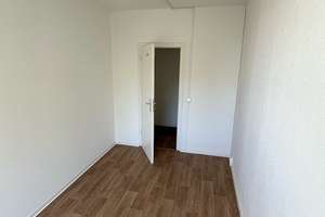 4-Zimmer-Familienwohnung mit Balkon – Straße Usti nad Labem 267, 9119 Kappel, Chemnitz – Vorschaubild 4