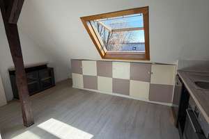 Helle 3-Zimmer-Dachgeschosswohnung mit 2 Bädern – 89 m² – Essen Freisenbruch / Nähe Steele