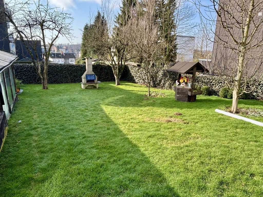 Immobilie in Bergneustadt - Zwei Wohneinheiten unter einem Dach! - Bild 3