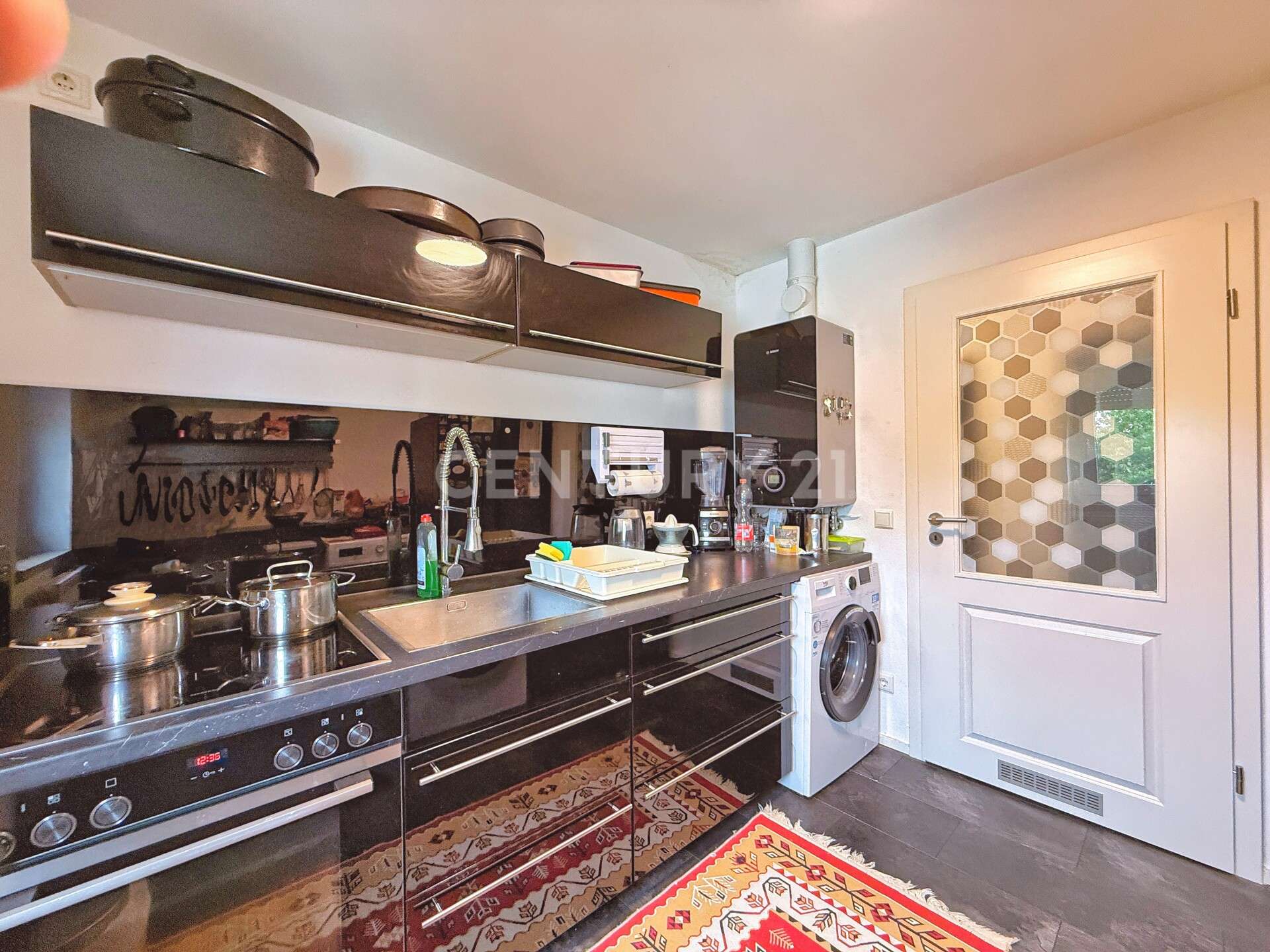 Immobilie in Ampfing - Zuhause mit XL-Potential: Modernisierte Wohnung + DG + Stellplatz - Bild 3