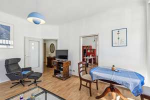 Denkmalgeschützte 4-Zimmer-Altbauwohnung im 1.OG zentral in Stuttgart-Degerloch – Die vollständige Adresse der Immobilie erhältst du vom Anbieter., 70597 Degerloch (Ortsteil), Stuttgart – Vorschaubild 7