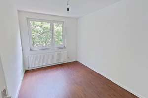**2 NKM FREI** Große 3-Zimmer-Wohnung mit sonnigem BALKON und durchdachtem Grundriss in Duisburg-... – Lüneburger Str. 40, 47167 Neumühl, Duisburg – Vorschaubild 7