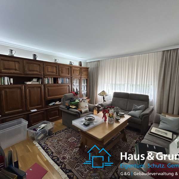 ***gepflegte 3-Zimmer-Wohnung mit Balkon in zentraler Lage***