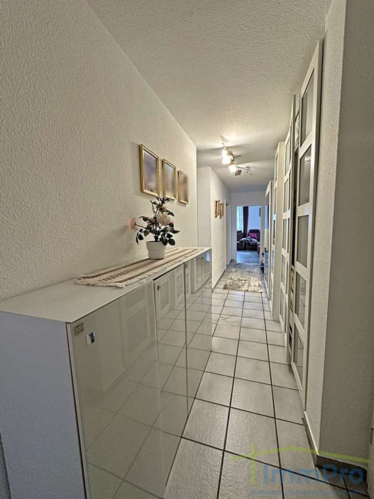 Immobilie in Tübingen - 3,5 Zimmer-Wohnung mit Balkon und Garage – vermietet - Bild 1