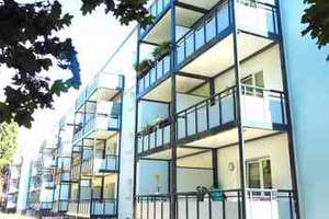 Höhenflug : Erstklassige 2-Zimmer-Wohnung mit Sonnenbalkon & Spülmaschinen-Garantie! – Amsterdamer Str. 285, 50735 Niehl, Köln – Vorschaubild 1