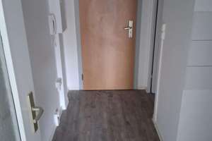 Gamigstraße 20 - helle 1,5 ZKB Wohnung im 15.OG -WBS- zu vermieten – Die vollständige Adresse der Immobilie erhältst du vom Anbieter., 1239 Prohlis-Nord, Dresden – Vorschaubild 2