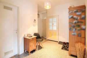 Charmantes Dreifamilienhaus mit viel Gestaltungsspielraum, Garten und 2 Stellplätzen  – Rems-Murr-Kreis – Vorschaubild 11
