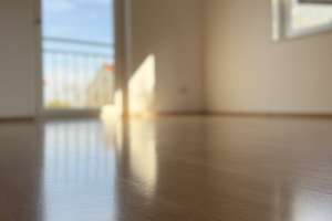 Helle und großzügige Wohnung zu vermieten! EBK, Garage, Arbeitszimmer, Terrasse, Garten... – Berggasse 31, 72762 Reutlingen-Mitte, Reutlingen – Vorschaubild 11