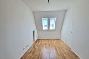Exklusive Dachgeschoss-Maisonette in Stuttgart-Mitte – Mit großzügigem Balkon und Panoramablick – Die vollständige Adresse der Immobilie erhältst du vom Anbieter., 70182 Rathaus, Stuttgart – Vorschaubild 9