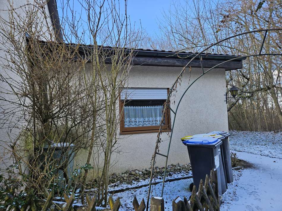 Vordere Ansicht vom Anbau