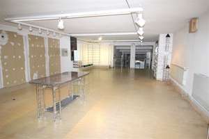 3 Wohnungen oder 5 Apartments: Wohnhaus möbliert, mit Gewerbefläche am Marktplatz in Homberg (Efze)  – Die vollständige Adresse der Immobilie erhältst du vom Anbieter., 34576 Homberg (Efze) – Vorschaubild 10