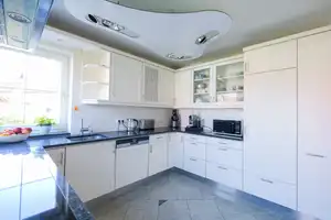 Großes Einfamilienhaus mit Stil und Spielstraße (ohne Makler, direkt vom Verkäufer) – Am Kripp 10, 82291 Fürstenfeldbruck (Kreis) – Vorschaubild 9
